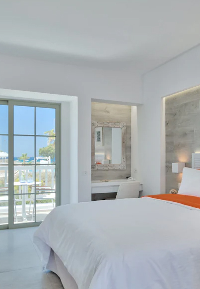 White Pearls Luxury Suites Adults Only