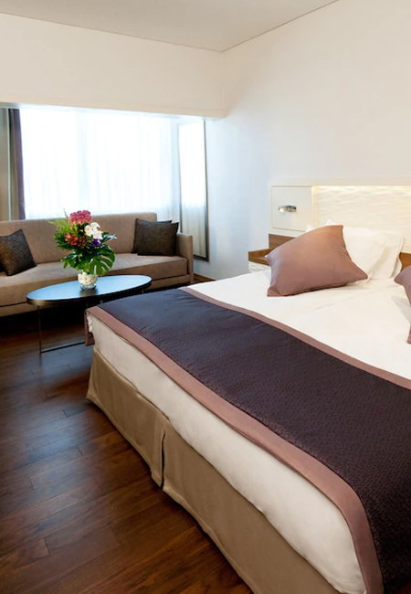 Crowne Plaza Limassol an IHG Hotel