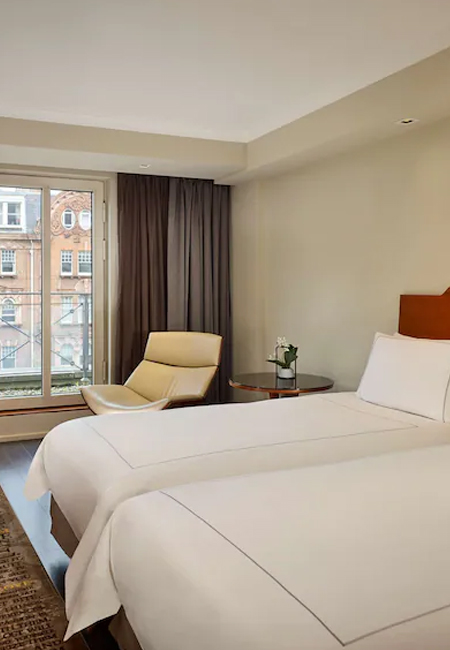 Park Plaza Victoria London