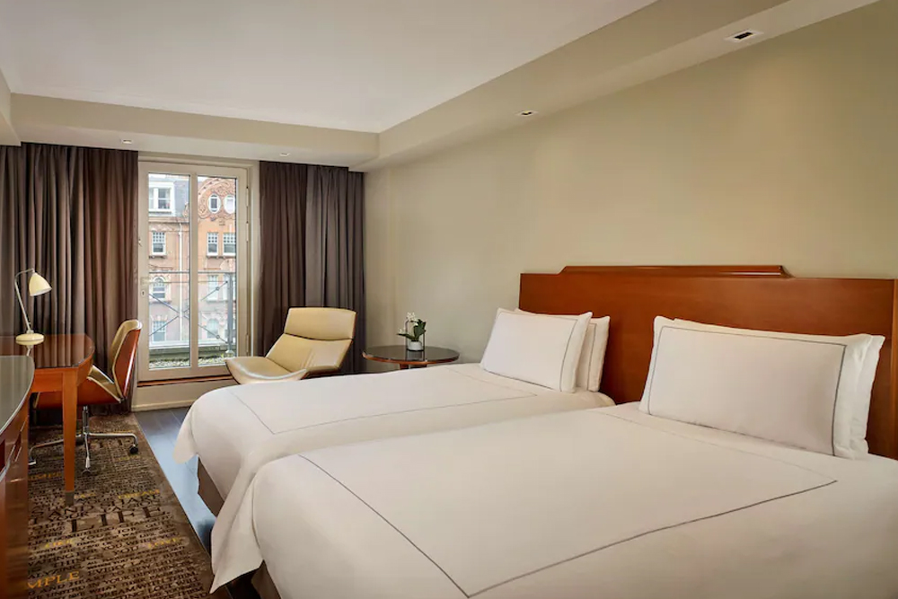 Park Plaza Victoria London