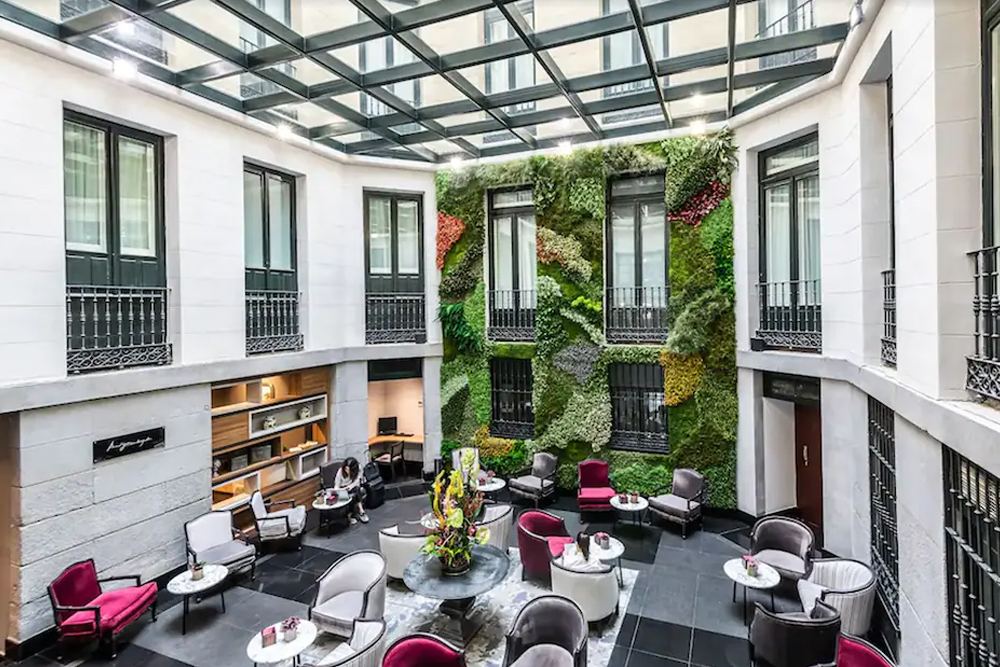 Intur Palacio San Martin