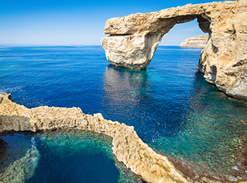 חלון התכלת המפורסם בעולם בגוזו