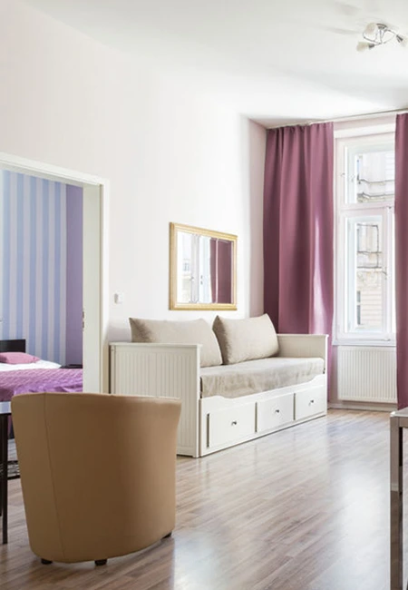 Royal Court Legerova