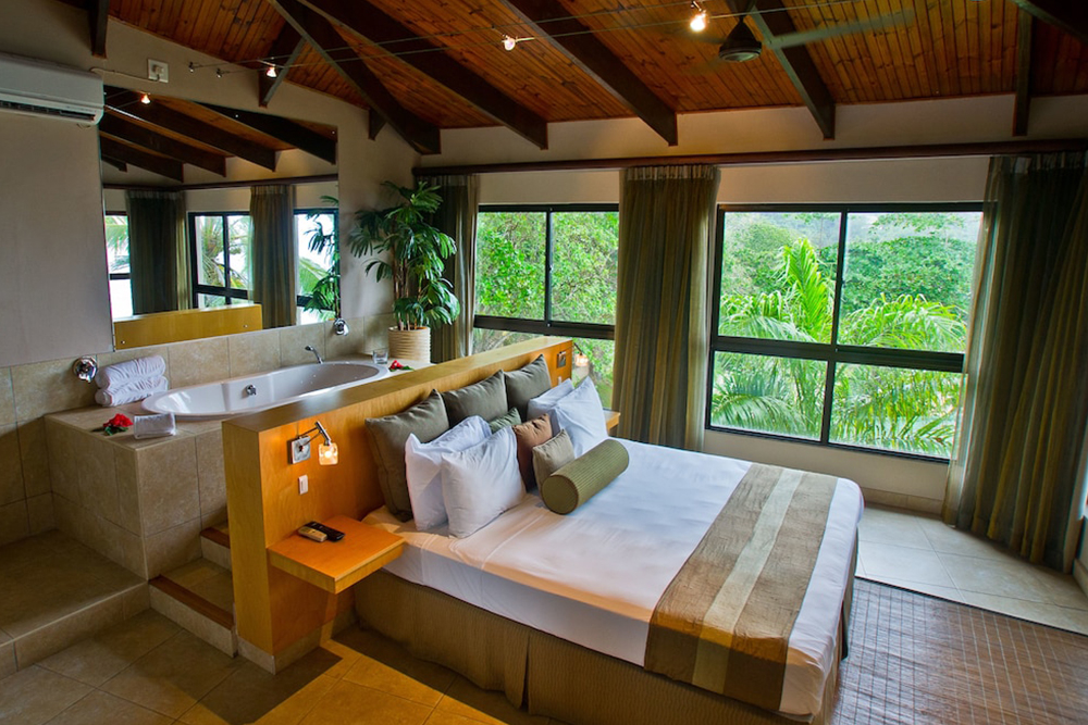 Coco de Mer Hotel and Black Parrot Suites 